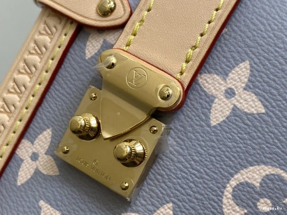 Side LOUIS VUITTON Trunk PM-18*12.5*8CM 0115